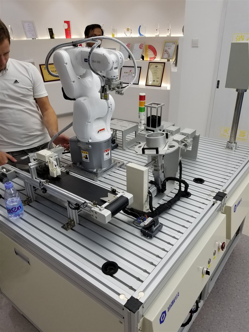 Robotic work cell for automated assembly